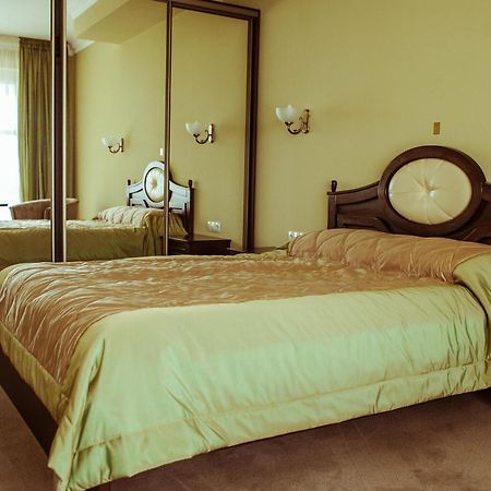 Warszawa Hotel Malekhuv 외부 사진