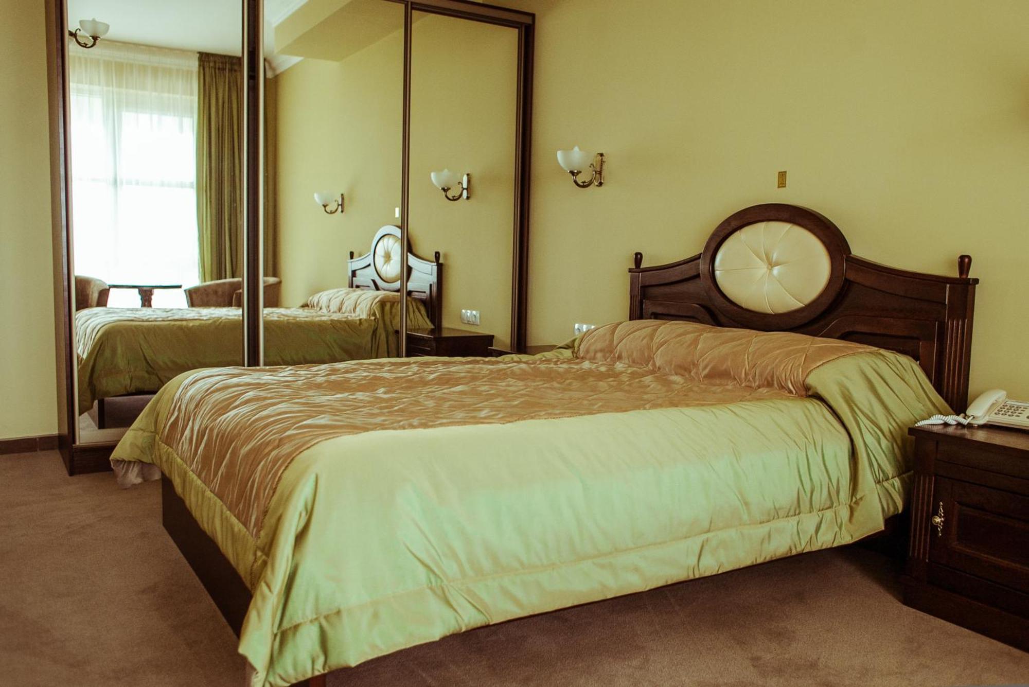 Warszawa Hotel Malekhuv 외부 사진